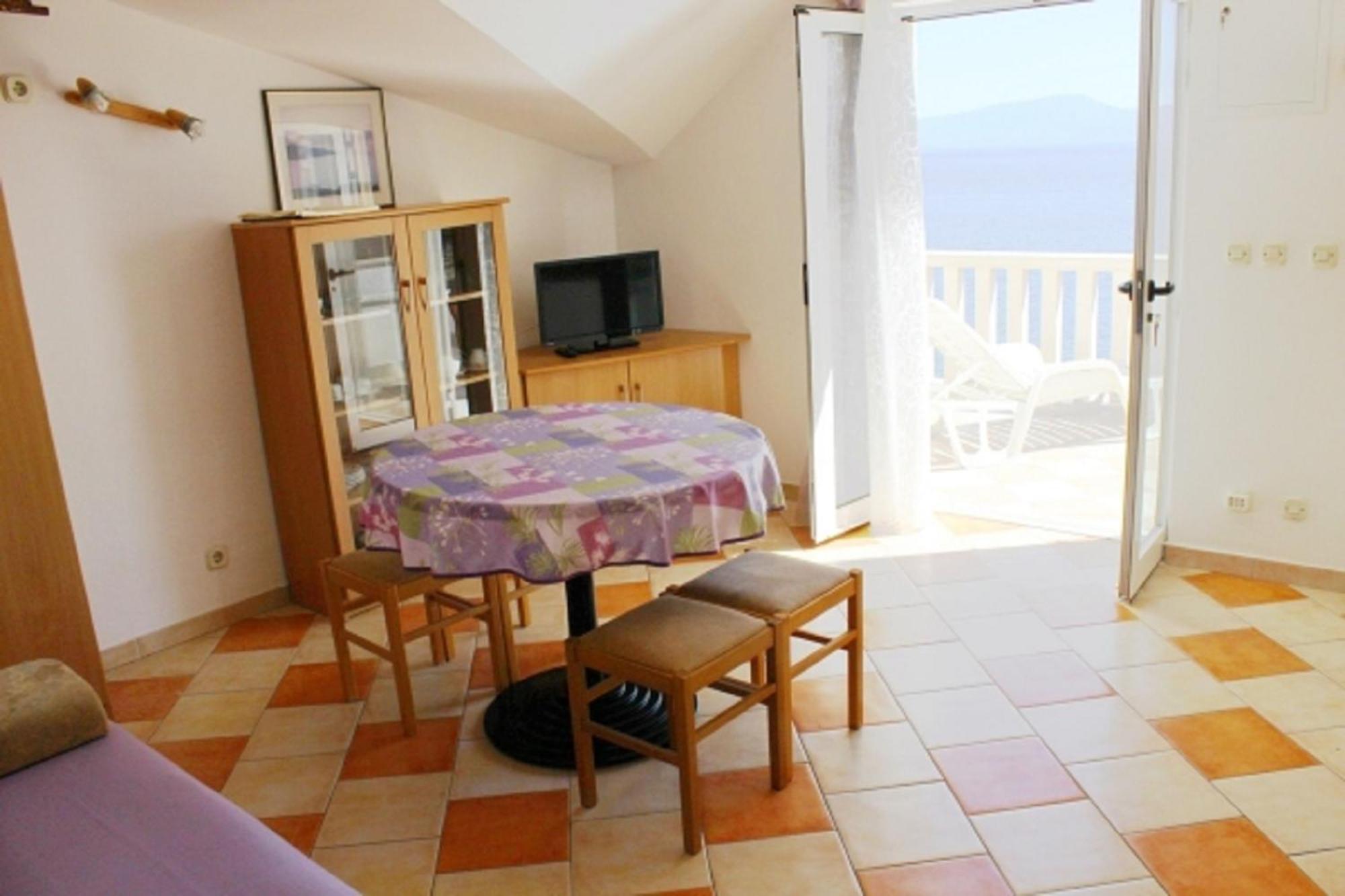 Apartments Pansion Franka Brist Bagian luar foto