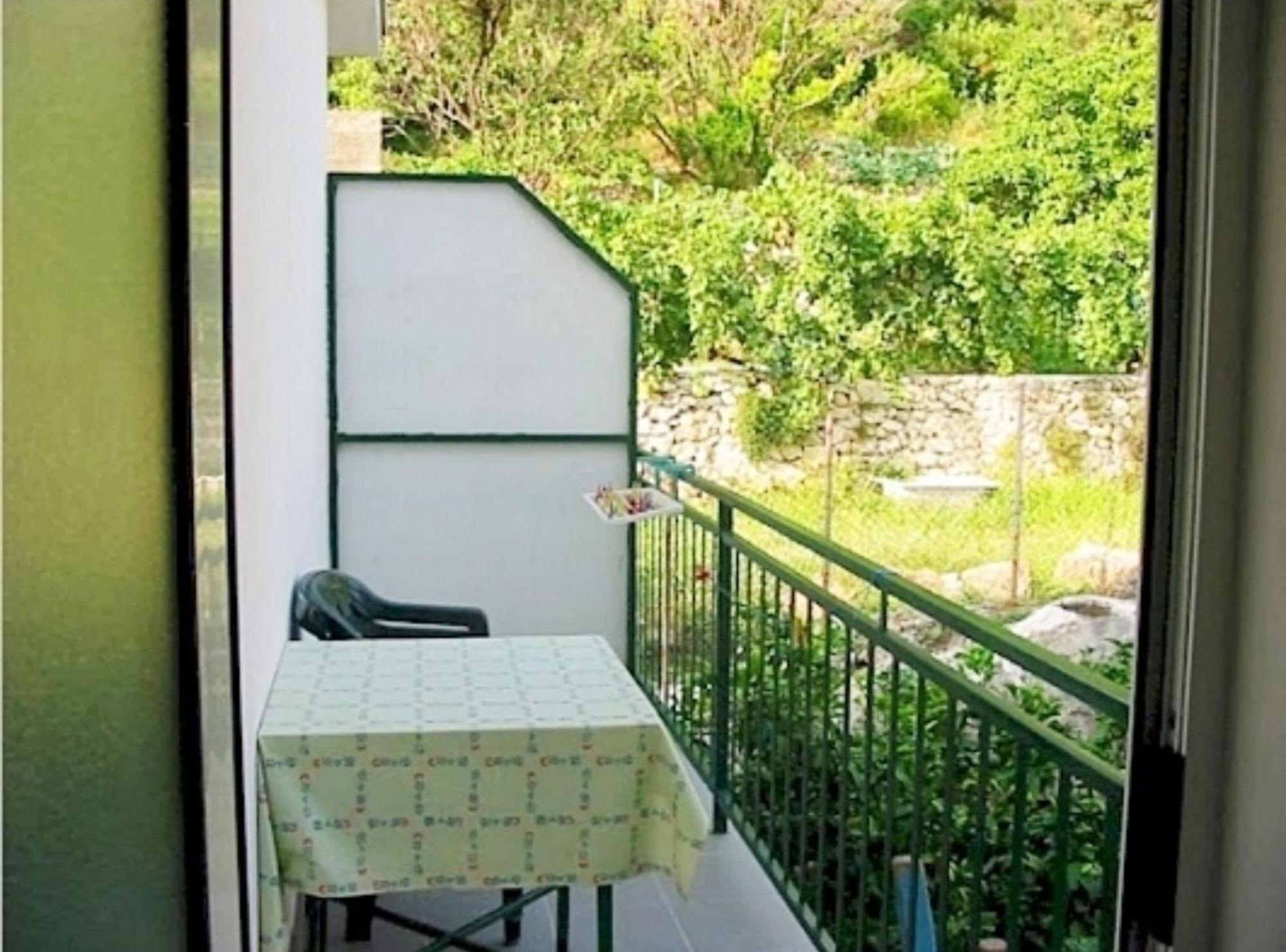 Apartments Pansion Franka Brist Bagian luar foto